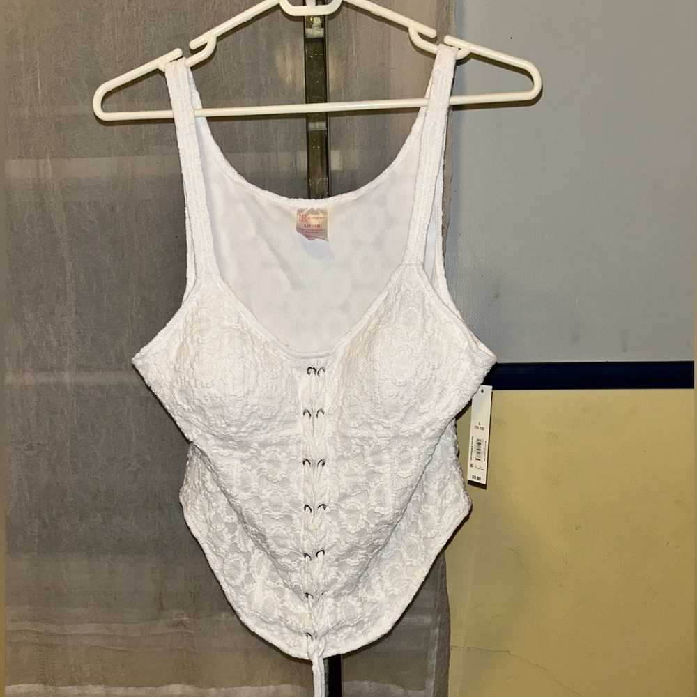 NWT No Boundaries Large White Lace Crochet Bustier Corset Lace Front Camisole